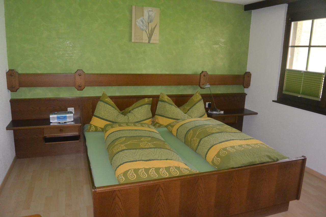 סאס-גרונד Hotel Baergsunnu מראה חיצוני תמונה